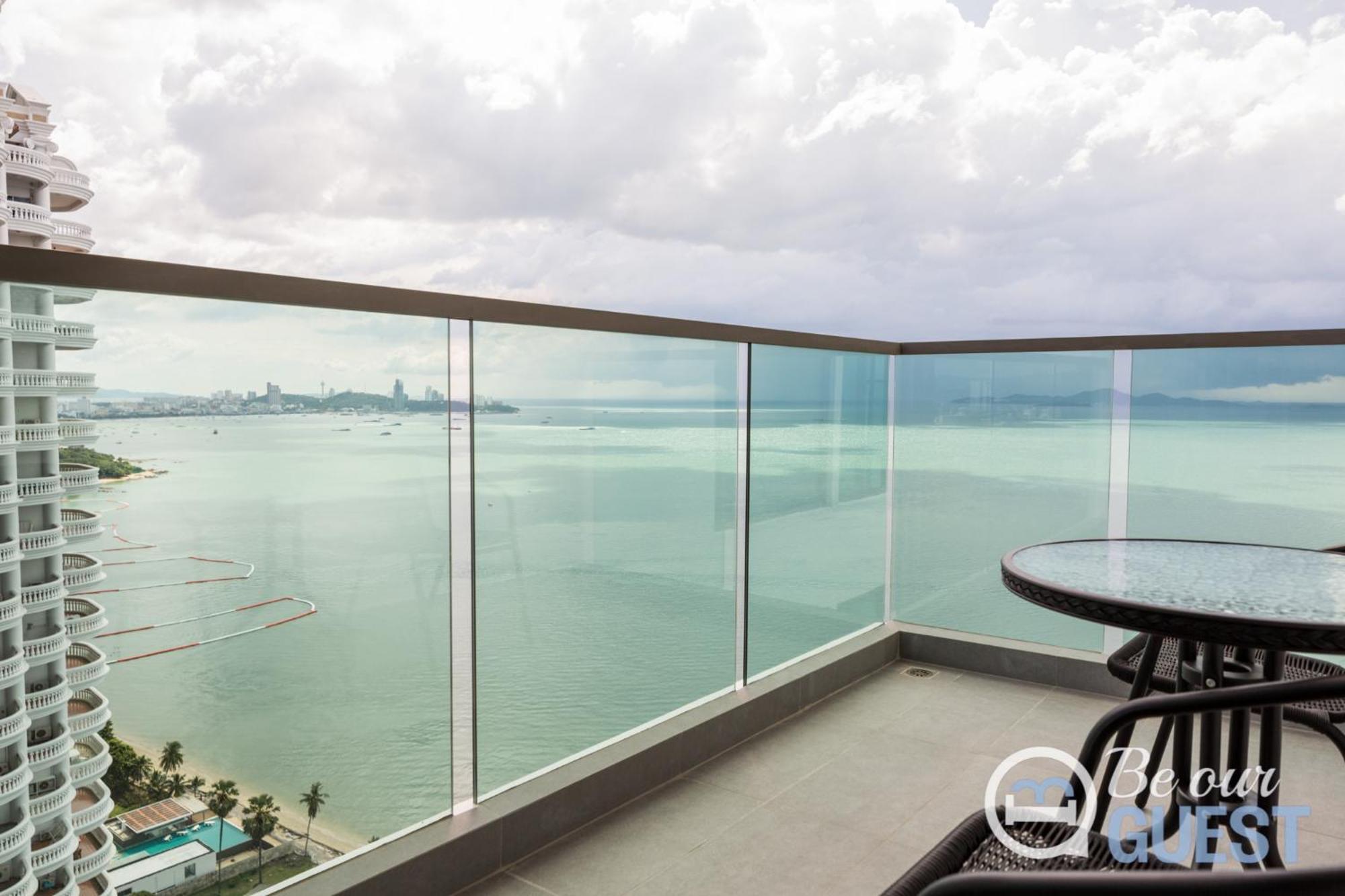 Stunning Sea View Condo On The Beach - Monthly Stay Pattaya Habitación foto